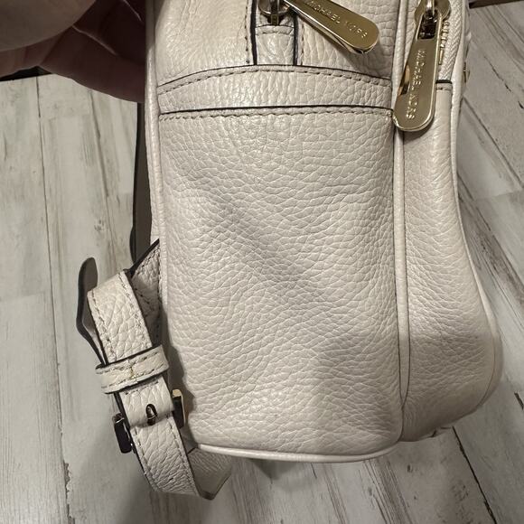 Michael Kors Abbey Backpack Gold Studded Cream Party Travel Woven Purse FLAW - Picture 5 of 10